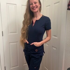 Cherokee Women's Navy Scrub Set